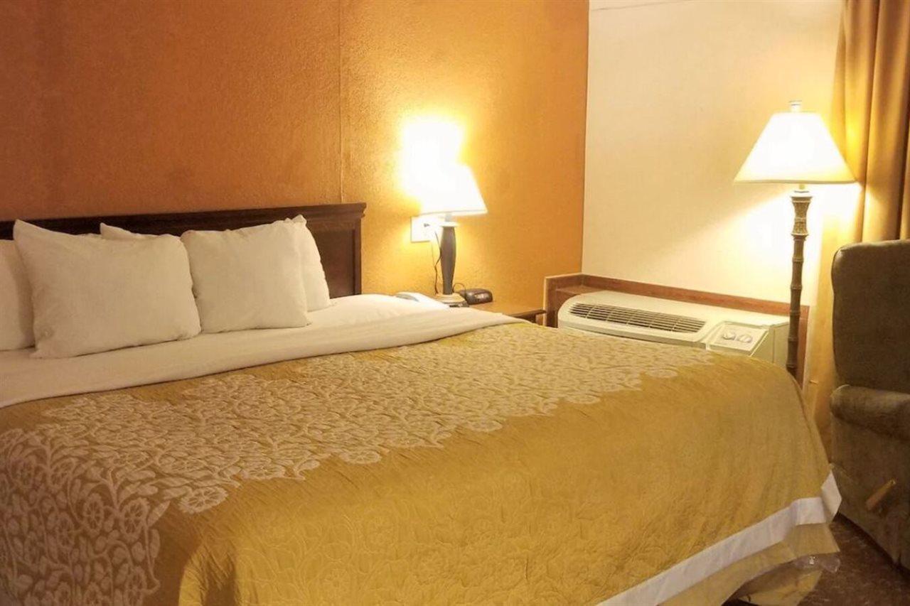 Days Inn By Wyndham Ann Arbor Kültér fotó
