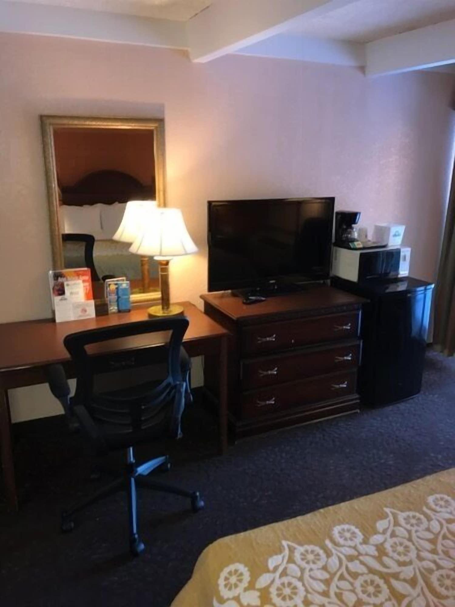 Days Inn By Wyndham Ann Arbor Kültér fotó